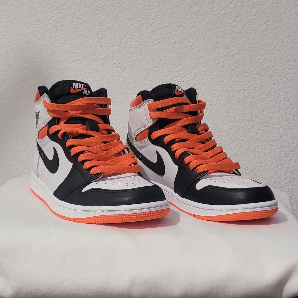 Nike Air Jordan 1 Retro High "Electro Orange" - 8 US Mens